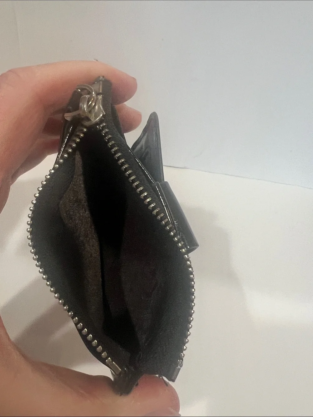 Men's Black Leather Card Wallet with Snap Closure